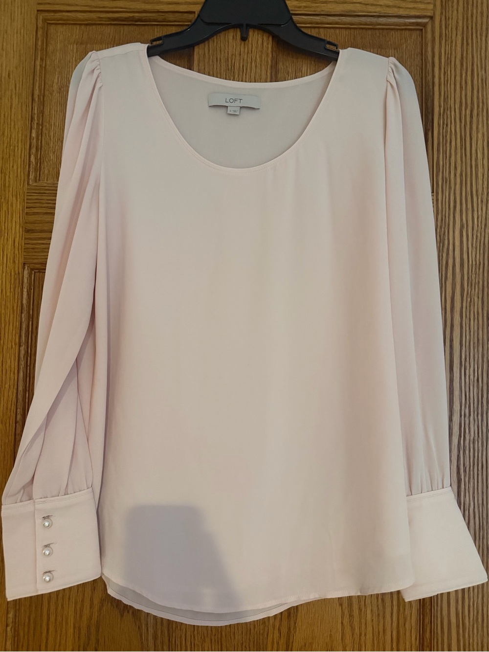 LOFT LIGHT PEACHY PINK LONG SLEEVE LINED BLOUSE WITH PEARL BUTTON ACCENTS SZ S